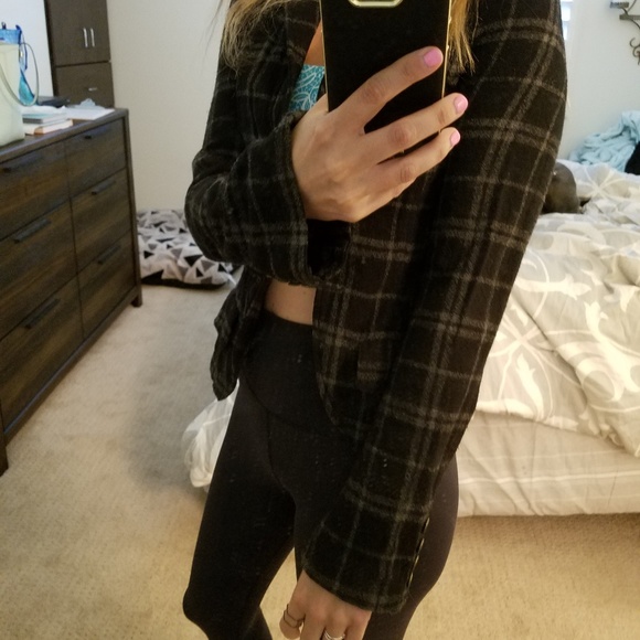 Jacket - Picture 3 of 4